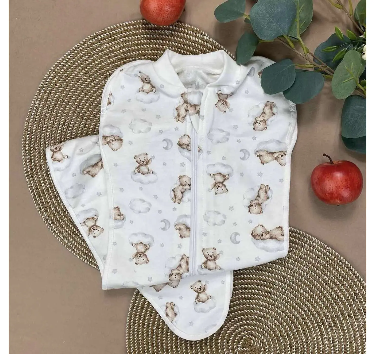 Тепла зростаюча пелюшка кокон. Принт: Ведмедик на хмаринці. Колір: Молочний. Sweet Mario