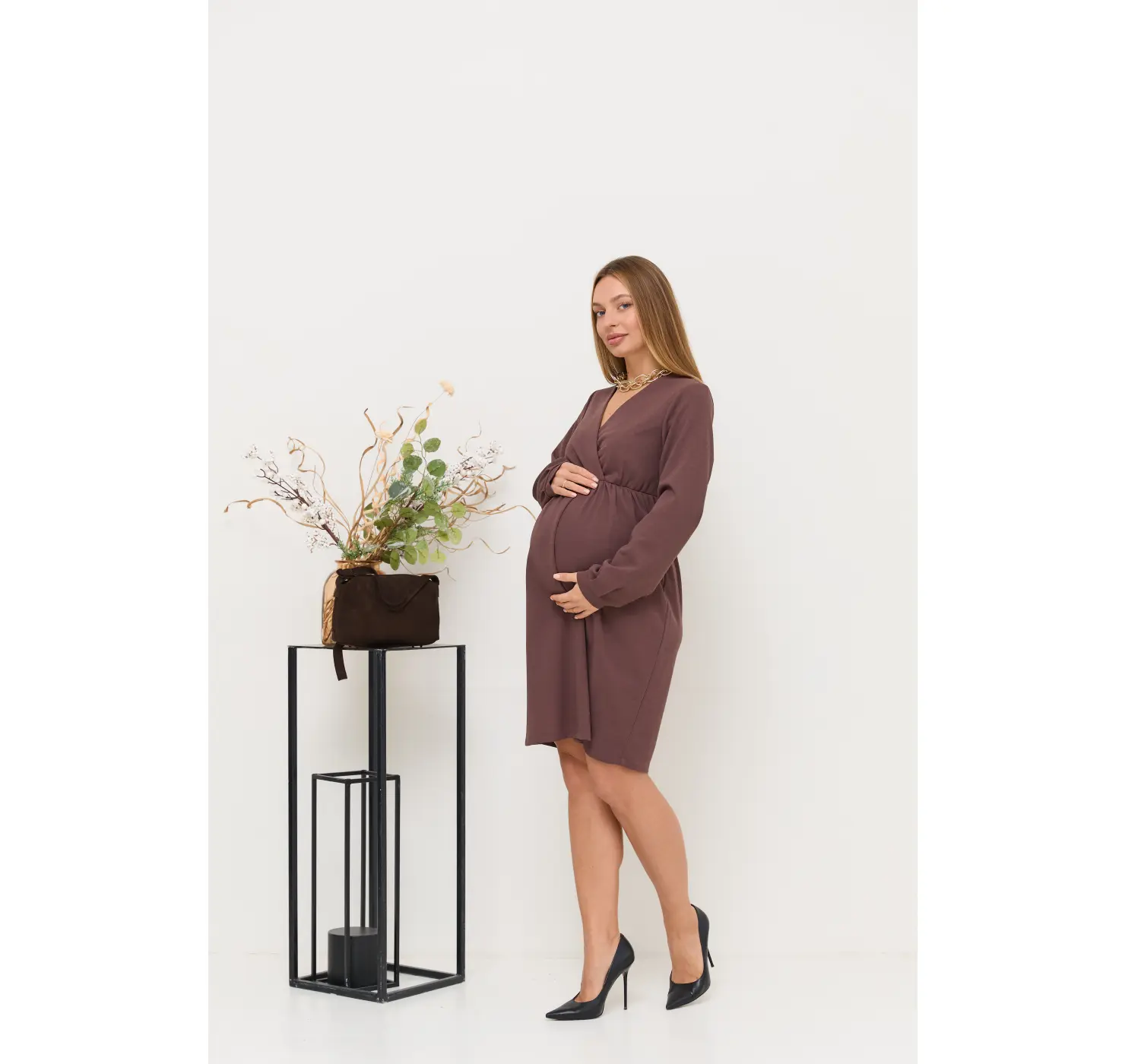 Сукня для вагітних та годуючих  Hollywood. Розмір : L(46). Колір: Шоколадний. Lullababe вид 4