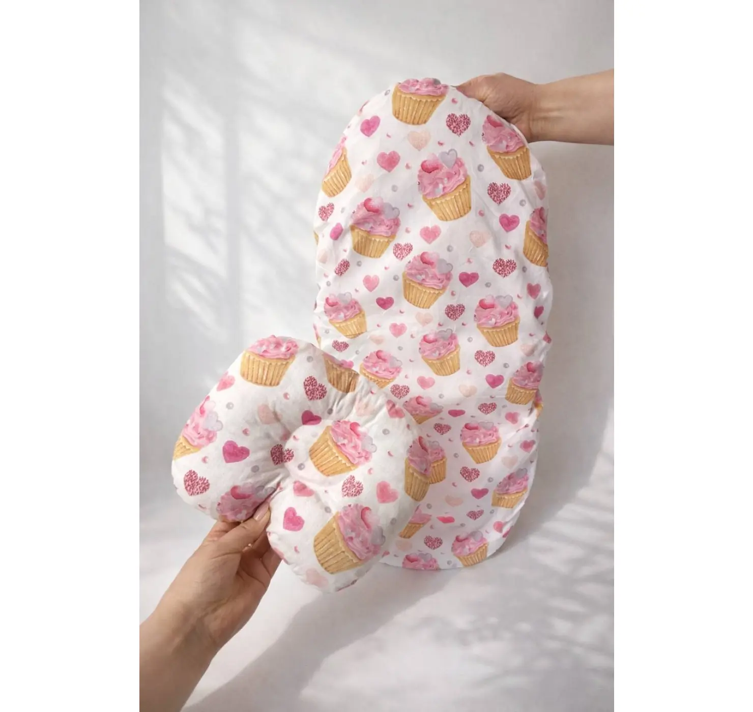 Непромокаюча простинь + подушка у візочок на резинці. Колір: Червоний .  Home.mama вид 1