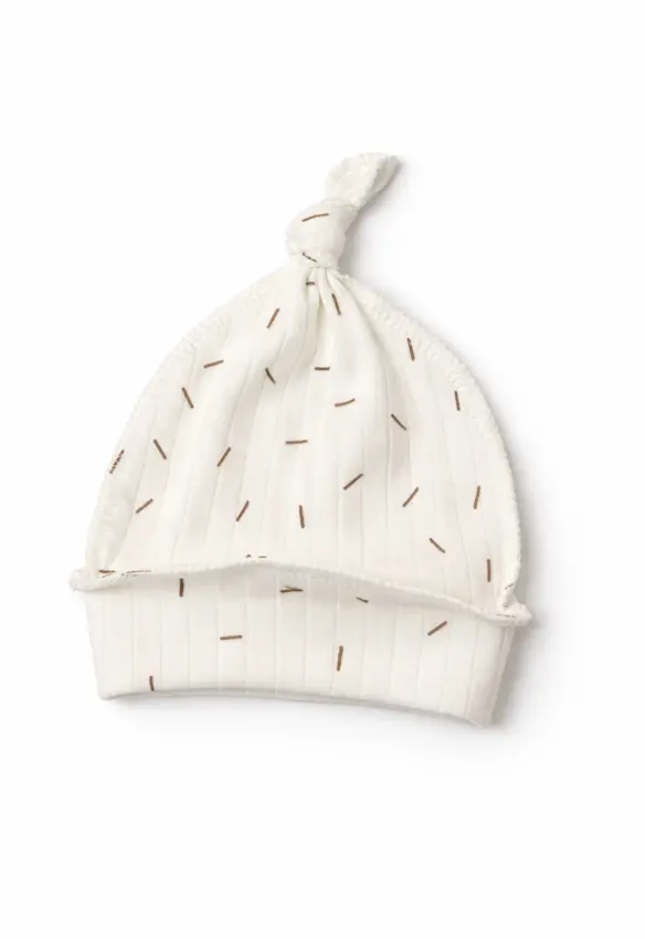 Шапочка в пологовий з вузликом. Колір : Молочний/Бежевий | Розмір: 0-2 міс .Sweet Mario