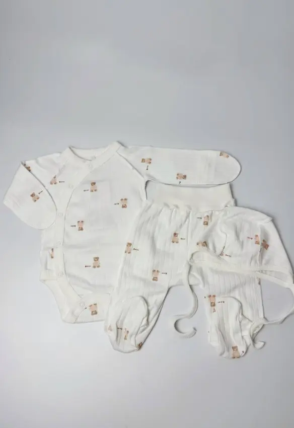 Комплект (Боді, повзунки, шапочка). Розмір: 56 | Колір: Бежевий. Sweet Mario