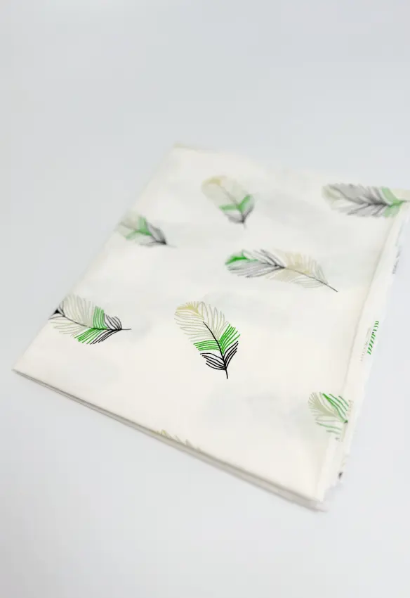 Пелюшка бавовняна. Колір: Зелений. Принт: Пір'я. Матеріал: Бавовна. | Розмір: 90х80. Home.mama