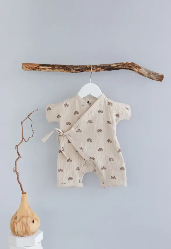 Мусліновий ромпер. Принт: Веселка. Розмір: 56. Колір: Бежевий/Коричневий. MINIKIN