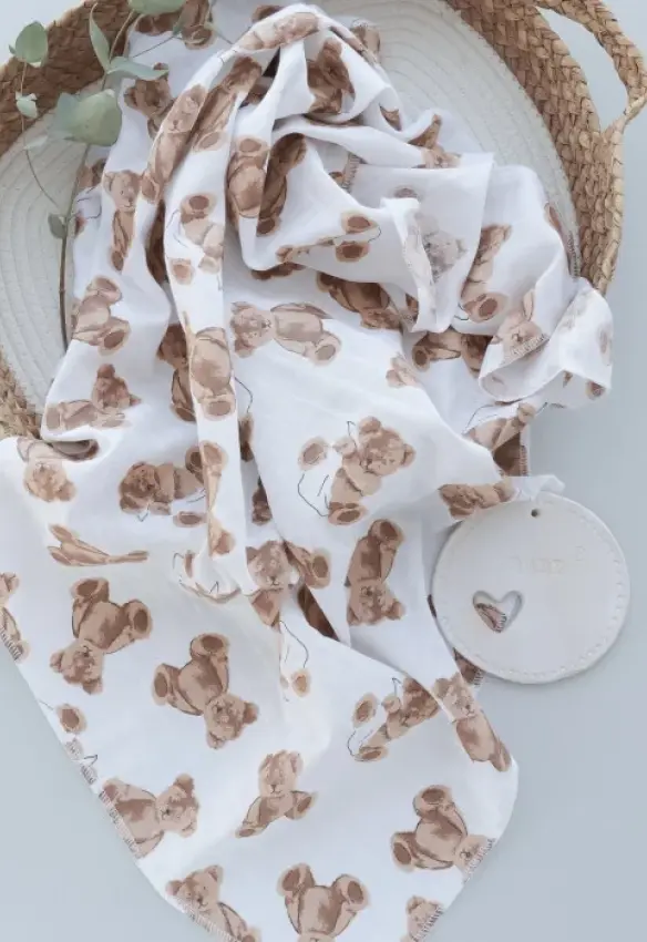 Пелюшка муслін звичайний. Принт Ведмедик з хусточкою. Колір: Білий/Коричневий. Розмір: 90х80 | Матеріал: Муслін.