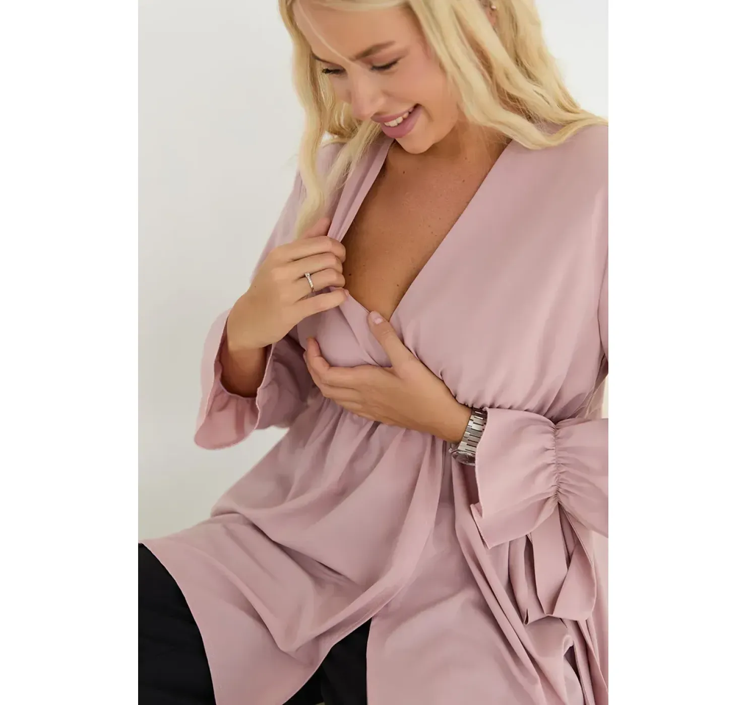 bluza-dlia-vahitnykh-ta-hoduiuchykh-toscana-pudrovyi-18456464524464