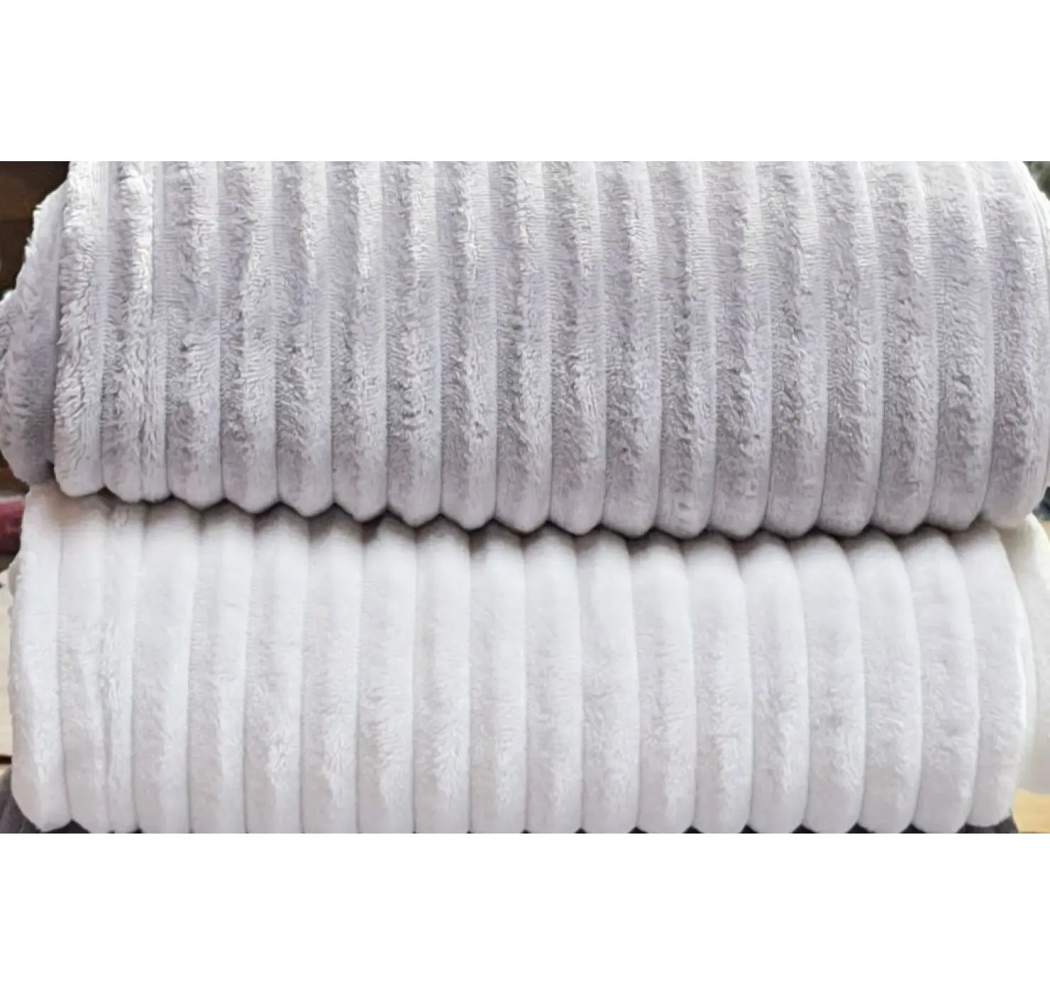 Плюшева наволочка наволочка на подушку . Розмір: 160 см. Home.mama