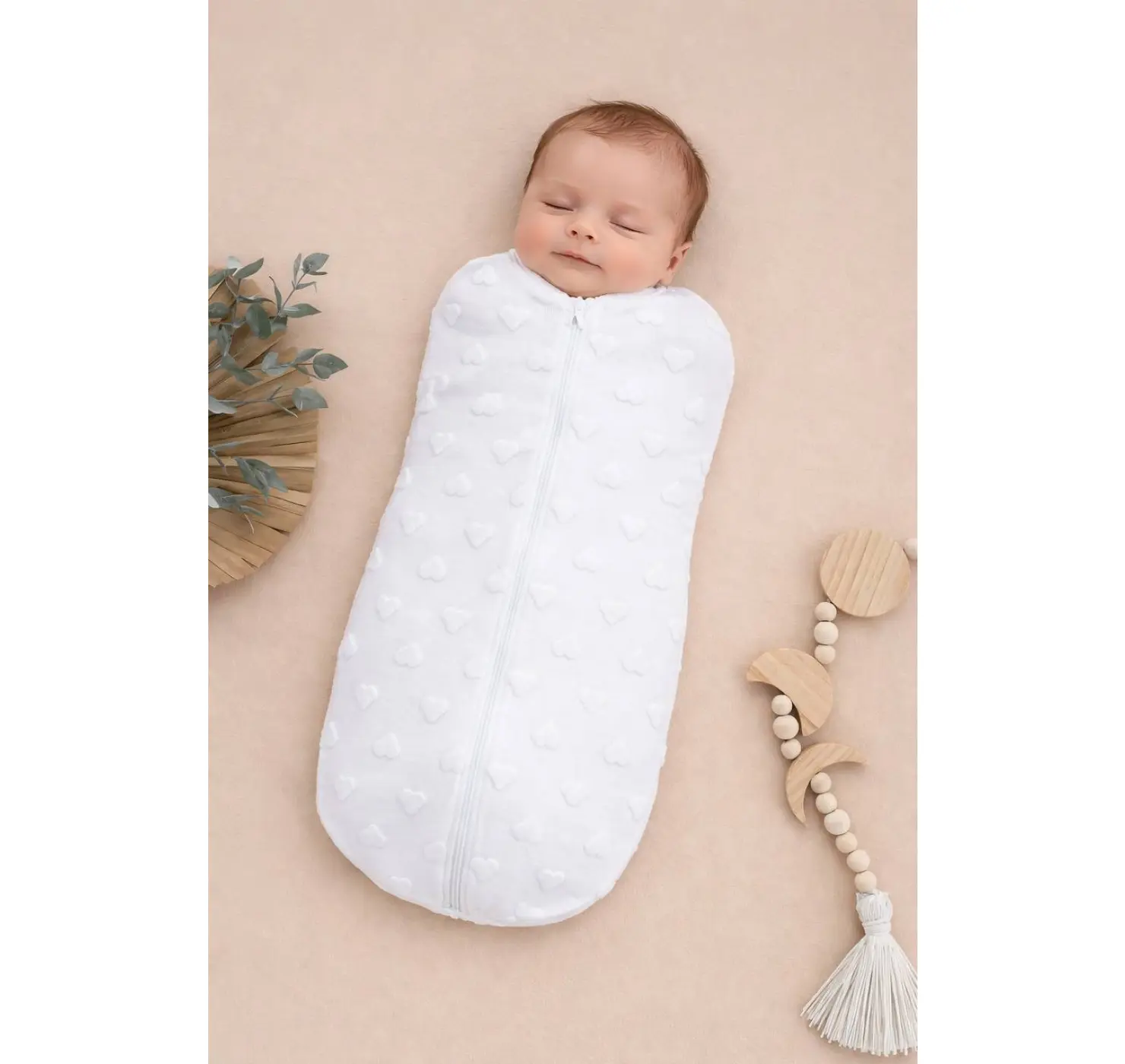 Пелюшка кокон на блискавці. Принт: Сердечко.  Розмір: 56/62. Колір: Молочний. MINI KIN