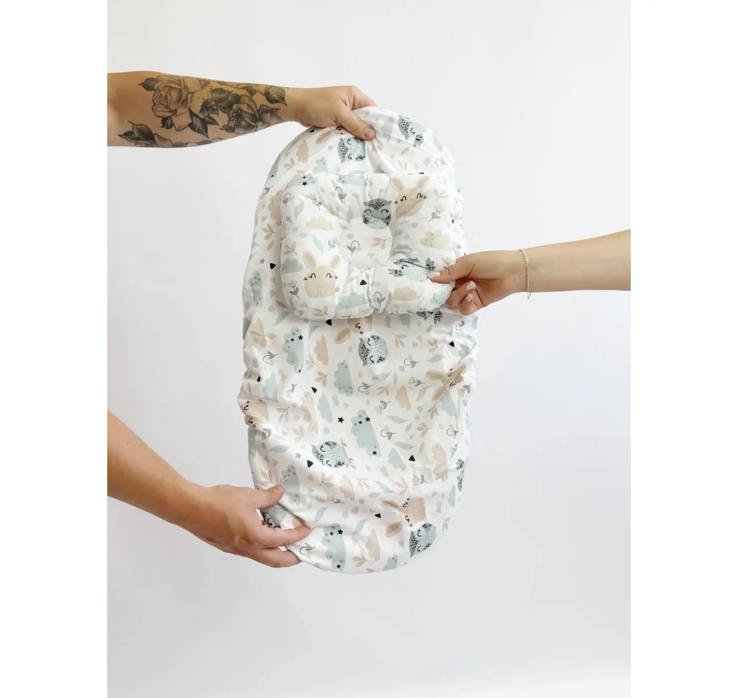 Непромокаюча простинь + подушка у візочок на резинці. Колір: Жовтий . Home.mama вид 5