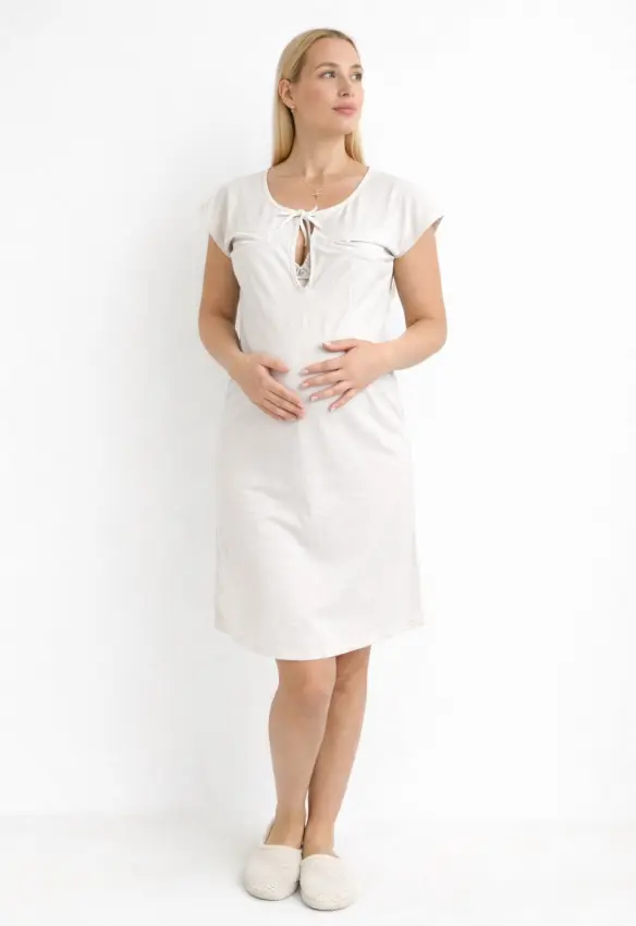 Нічна з великим вирізом на пологи. Розмір: 54/56 Колір: Слонова кістка . Сонечко