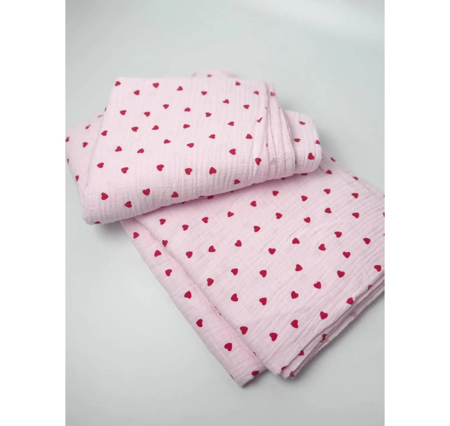 Пелюшка муслін жатка. Принт Серце. Колір: Темно-рожевий. Розмір: 90х80 | Матеріал: Муслін. Home.mama