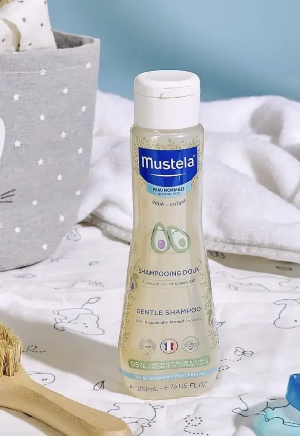 Пом'якшуючий шампунь для волосся. Розміри: 200 мл. Mustela