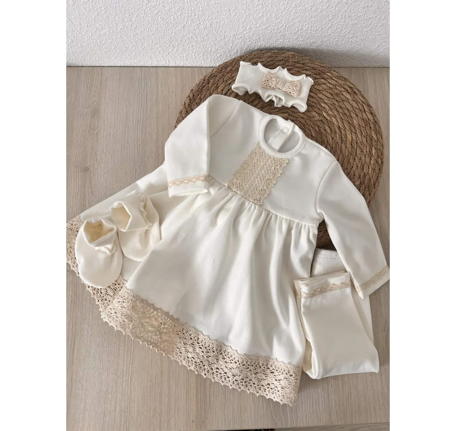 Одяг для хрещення дівчинки з мереживом Мамине сонечко. Розмір: 62. Ладан