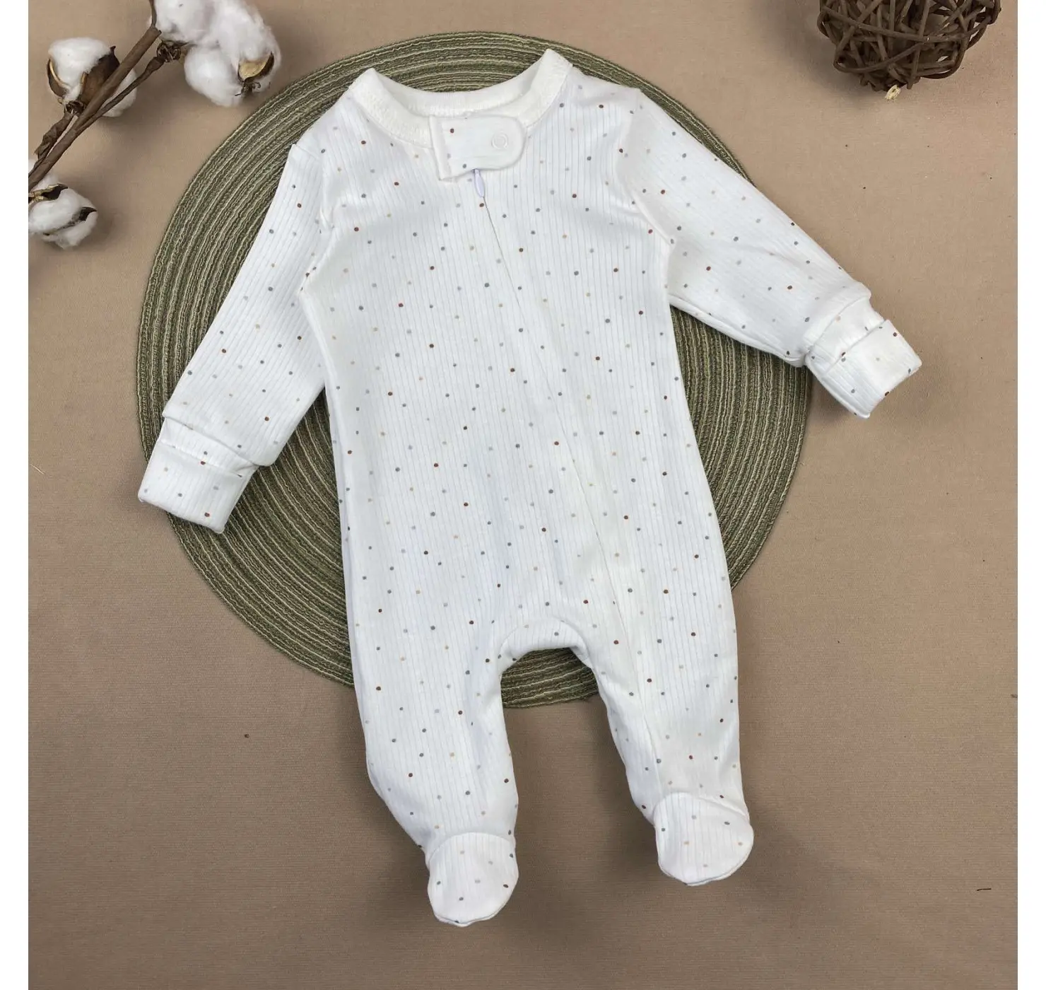 Чоловічок на змійці для новонароджених. Розмір: 56. Колір: Горошок. SweetMario