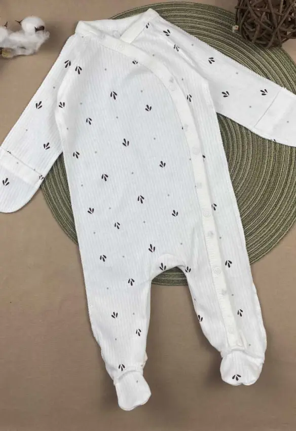 Чоловічок ясля.  Розмір: 56 | Матеріал: Інтерлок  | Колір: Молочний. Sweet Mario