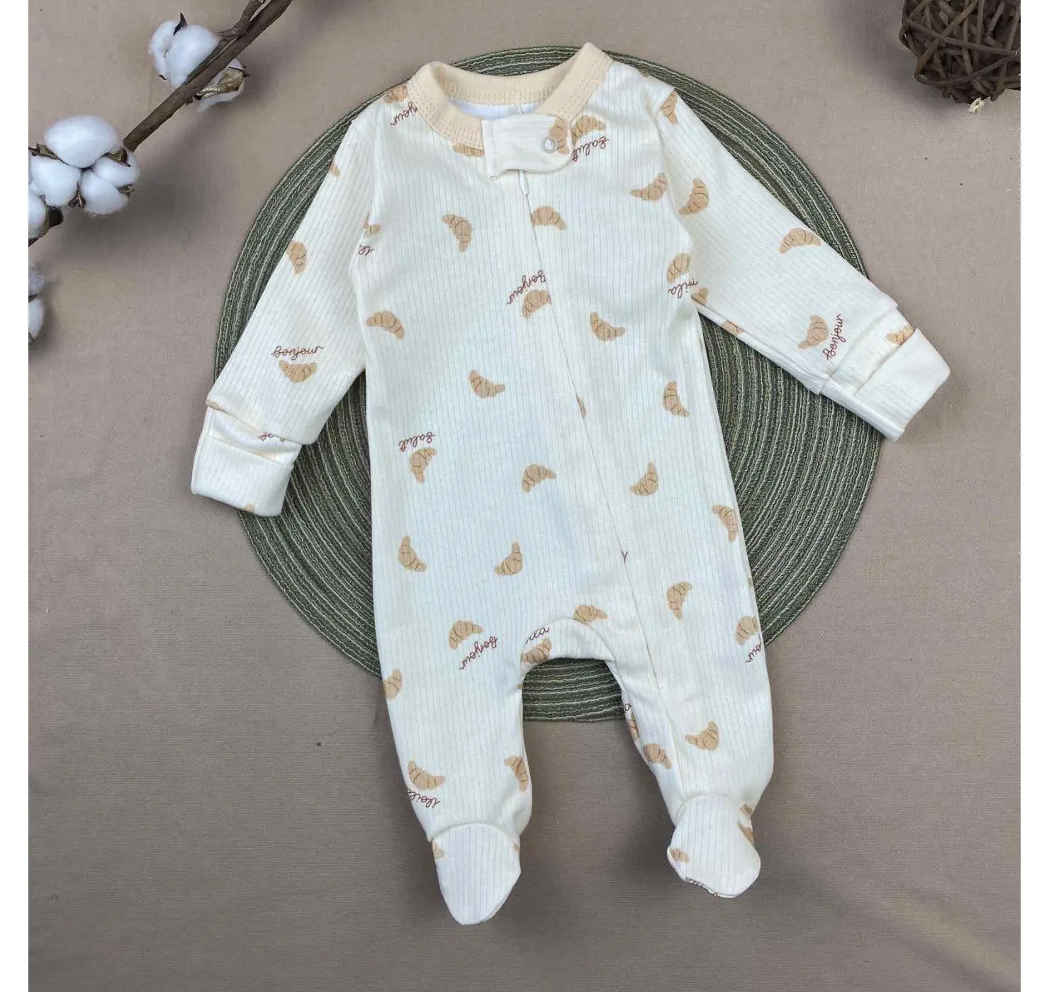 Чоловічок на змійці для новонароджених. Розмір: 56. Колір: Горошок. SweetMario вид 2