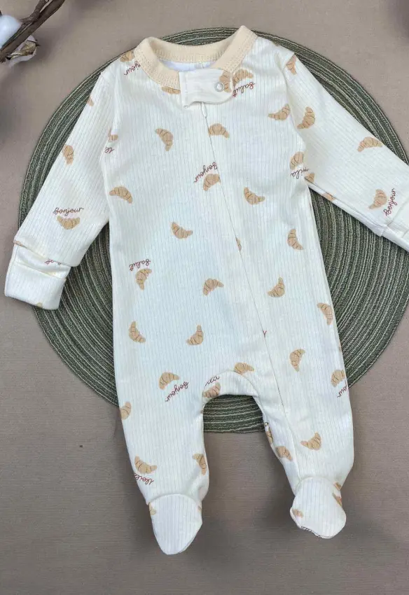 Чоловічок на змійці для новонароджених. Розмір: 56. Колір: Ванільний. SweetMario