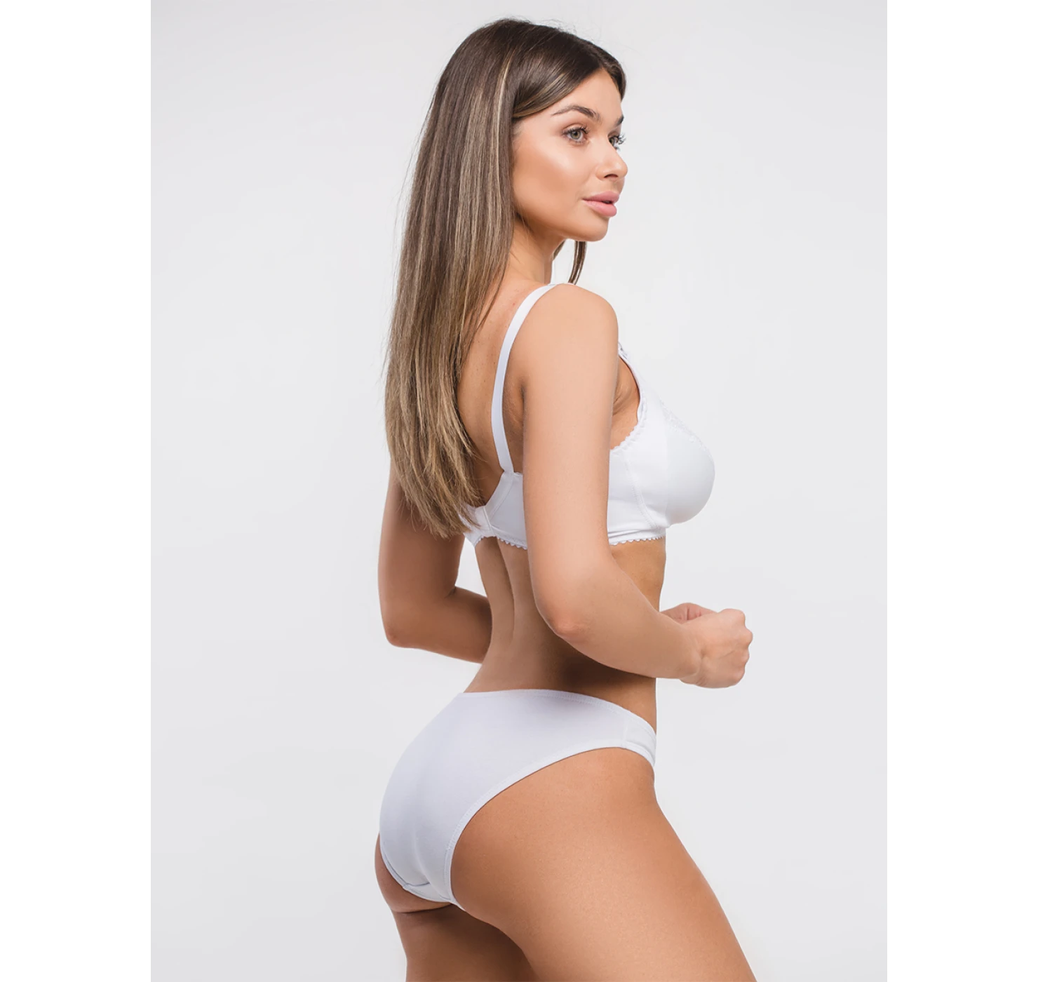 554_white_04