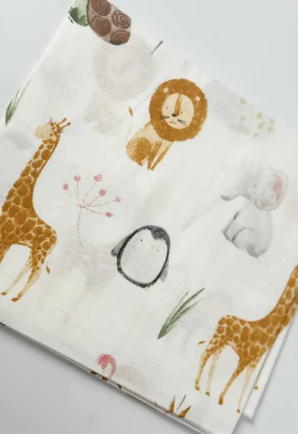 Пелюшка бавовняна. Колір: Жовтий. Принт: Жирафики. Матеріал: Бавовна. | Розмір: 90х80. Home.mama