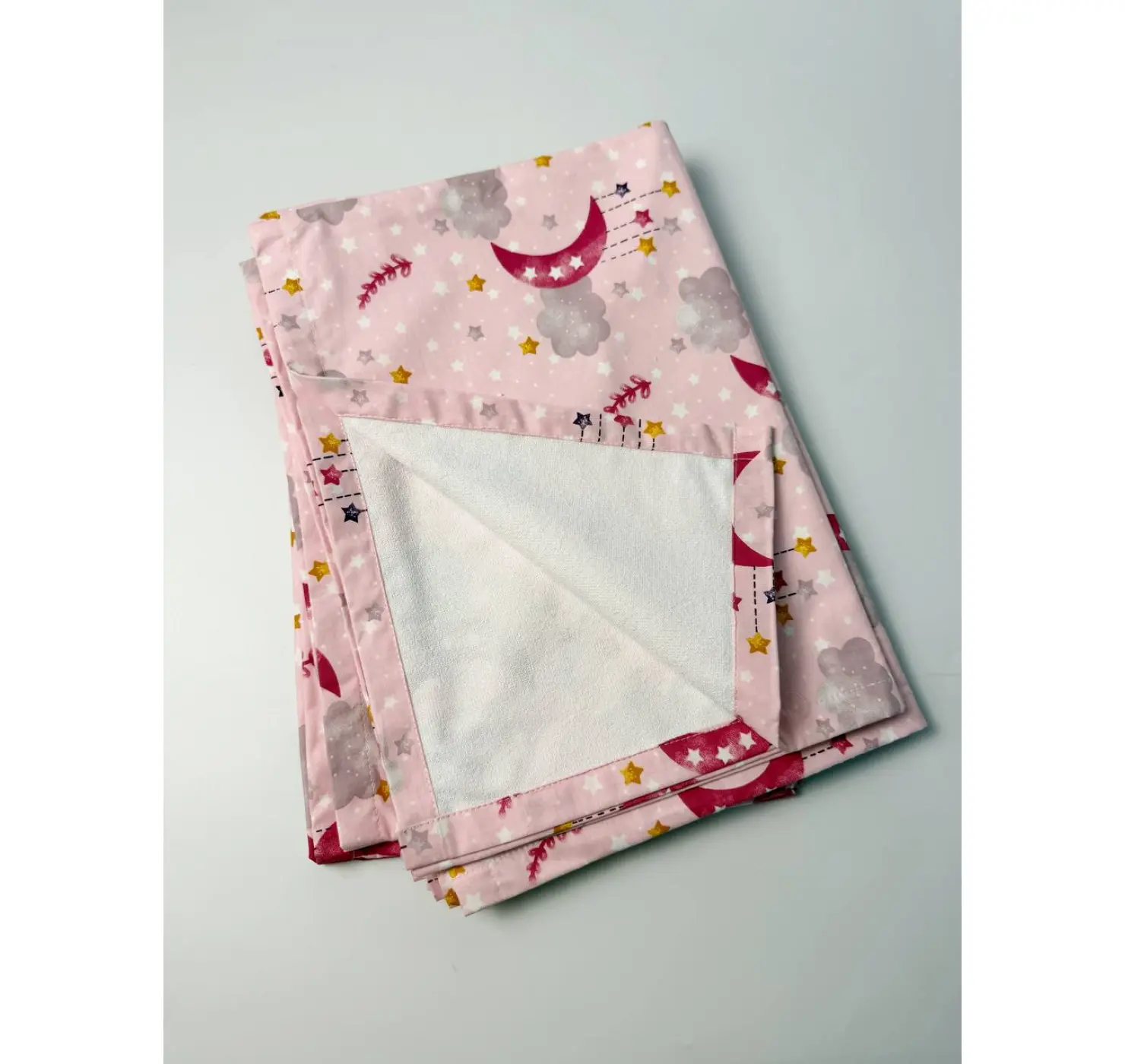 Непромокаюча багаторазова пелюшка. Принт: Сердця. Колір: Мокко. Матеріал: Бавовна/Махра. | Розмір: 50*75. Home.mama вид 8