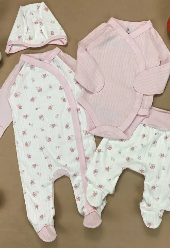 Комплект (комбінезон, боді, повзунки, шапочка). Розмір: 56 | Колір: Пудра. Sweet Mario