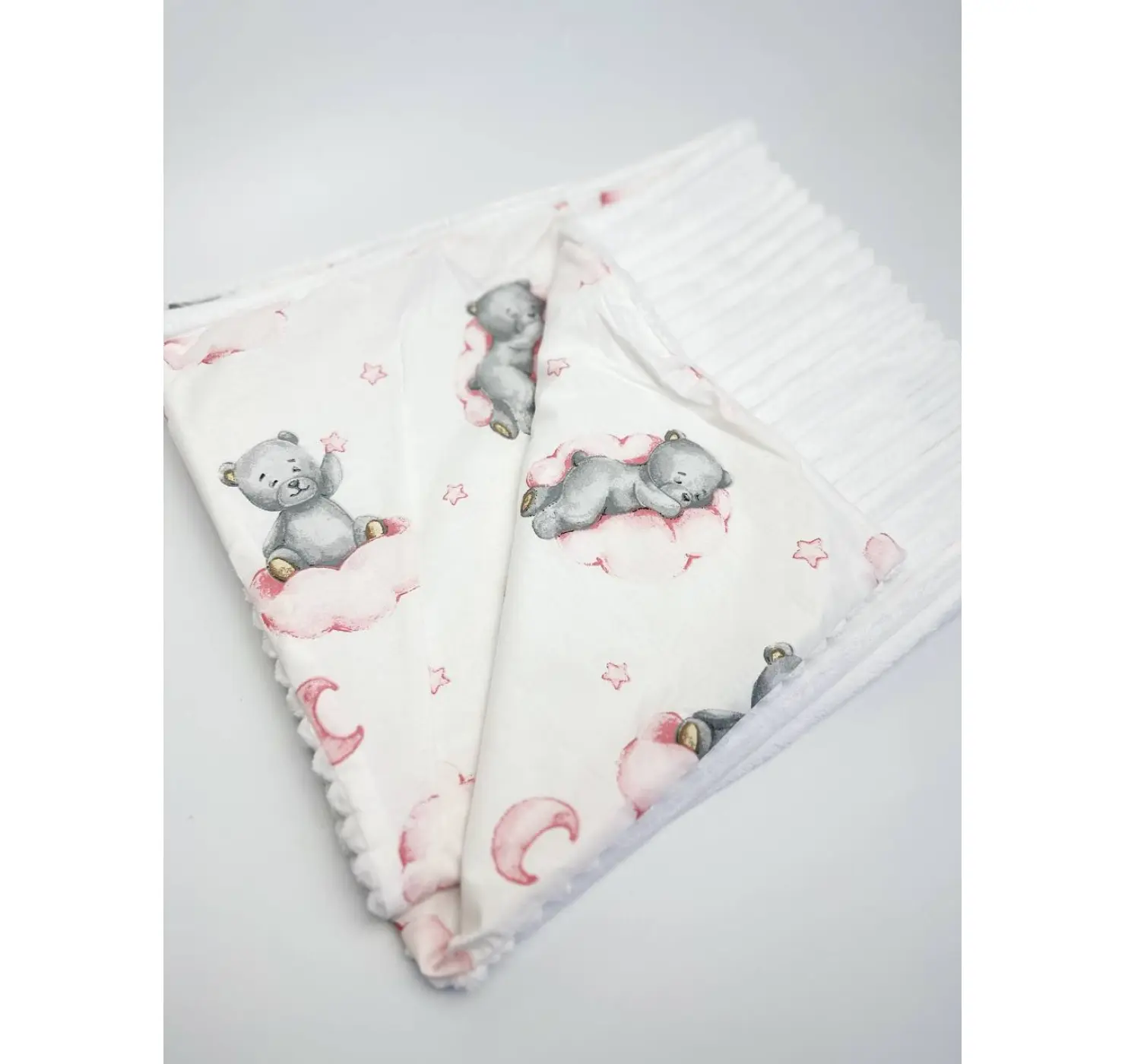 Плед плюшевий Ведмедики. Розмір: 100х80 | Колір: Білий/Пудровий | Матеріал: Плюш/Бавовна. Home.mama